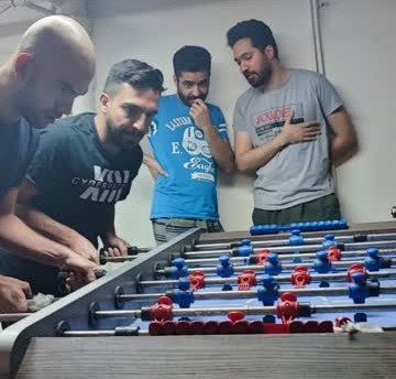 مسابقه تنیس روی میز و فوتبال دستی همزمان در سرای دانشجویی شهید کامروا 